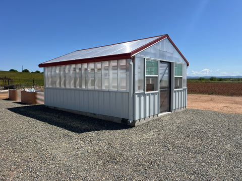 DIY Ponywall Greenhouse